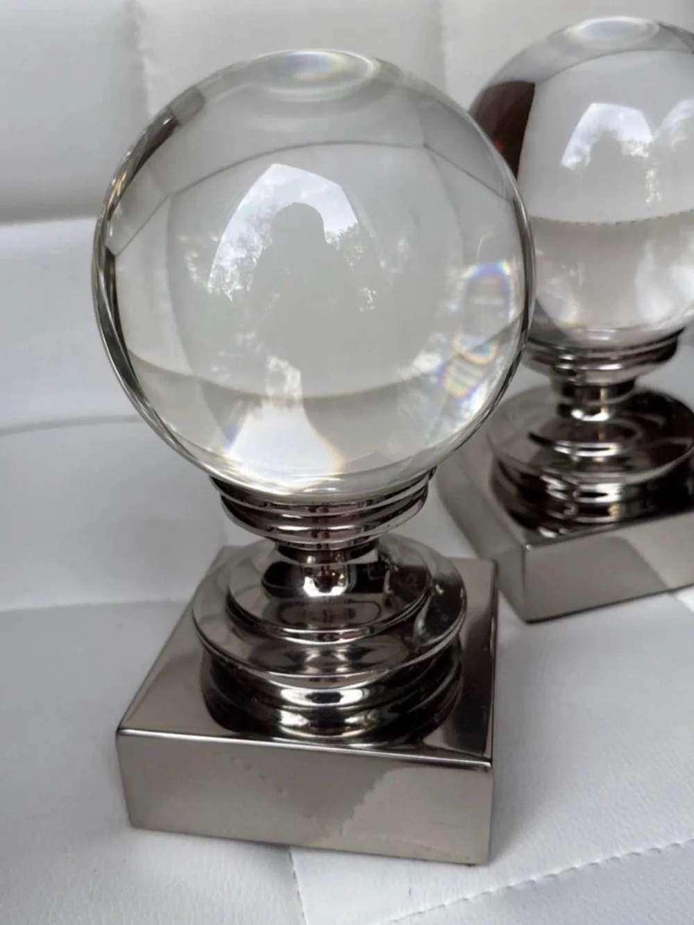Restoration Hardware key features